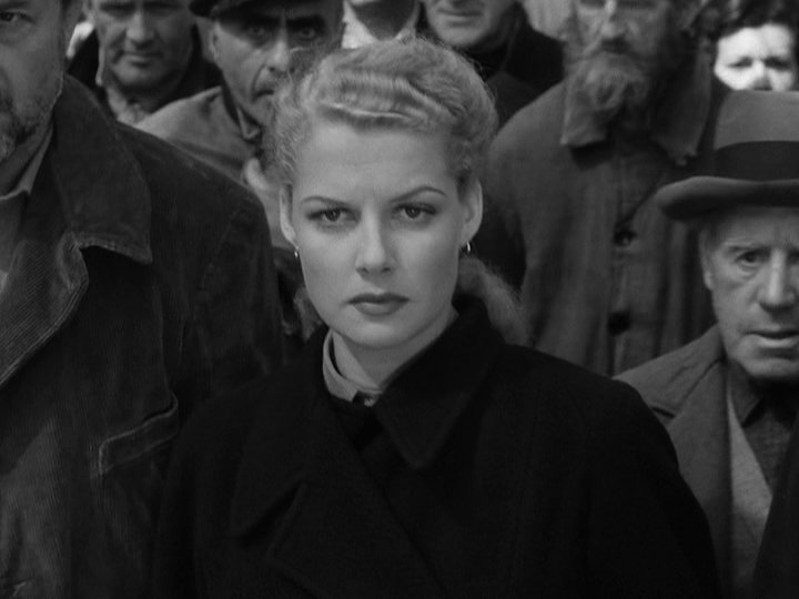 Ann Sheridan plays Karen, the female lead.